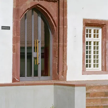 Vandrerhjem Kloster Hochst - Jugendbildungsstatte Und Tagungshaus Der Ekhn *