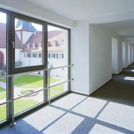Vandrerhjem Kloster Hochst - Jugendbildungsstatte Und Tagungshaus Der Ekhn